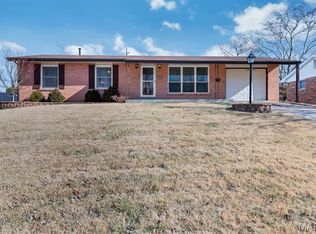 2948 Homewood Ave, Saint Charles, MO 63301