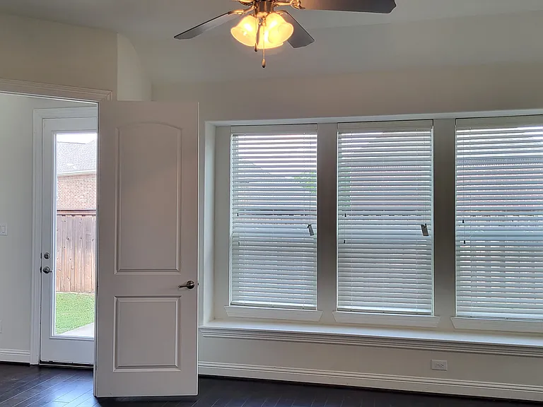 3512 Oakstone Dr — Photo 10