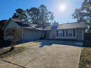 2046 Lexington Woods Dr, Spring, TX 77373