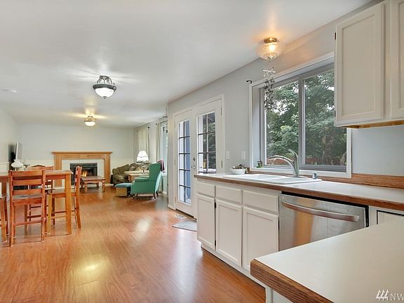 5th image of 20412 120th Street Ct E