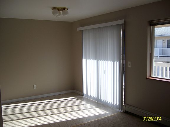 3rd image of 3725 Stephens Ave APT 201