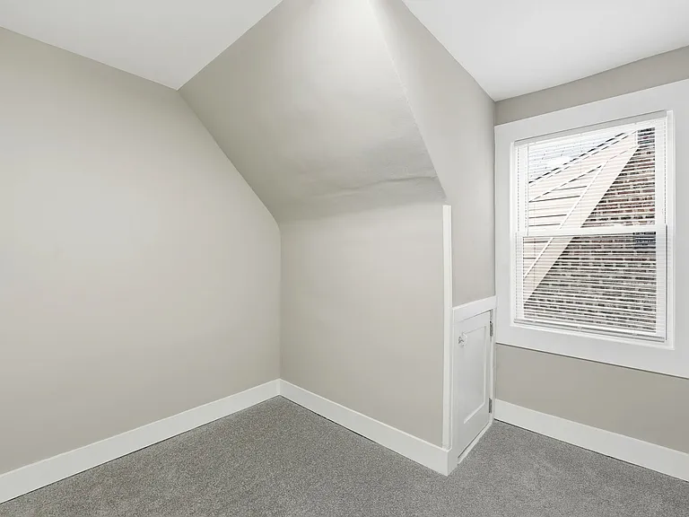 1217 N Harding Ave #2 — Photo 10