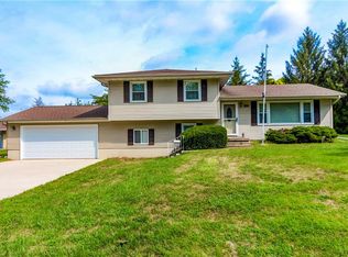 1428 W Glenn Dr, Decatur, IL 62526