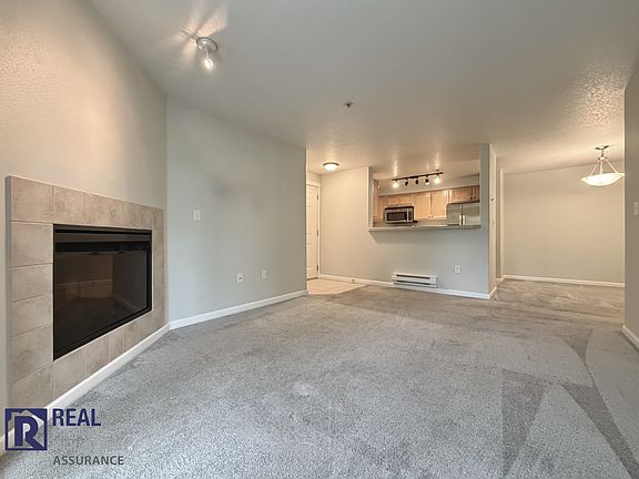 3rd image of 780 NW 185th Ave Unit 305