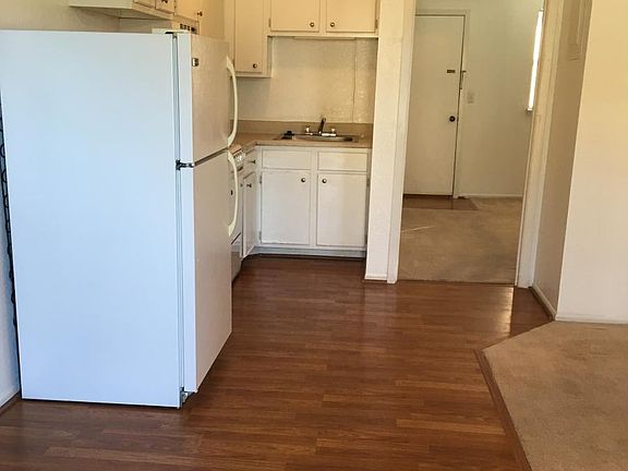 1 bed larger lving room_10242017