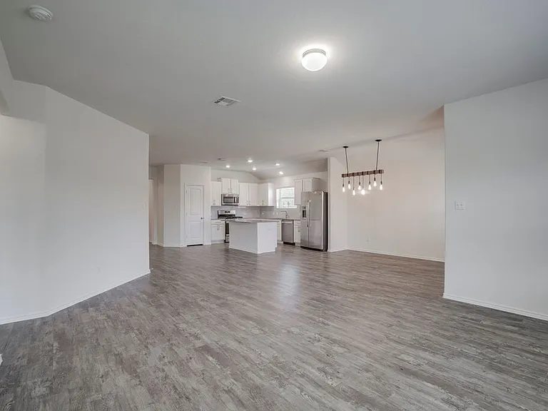 3200 Windy Vane Dr — Photo 7
