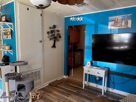 3rd image of 1657 Pringle Cir