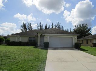1529 SW 15th Pl, Cape Coral, FL 33991