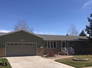 2003 Elizabeth Dr, Mitchell, NE 69357