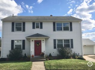 26 Winsor St APT 2, Cumberland, RI 02864