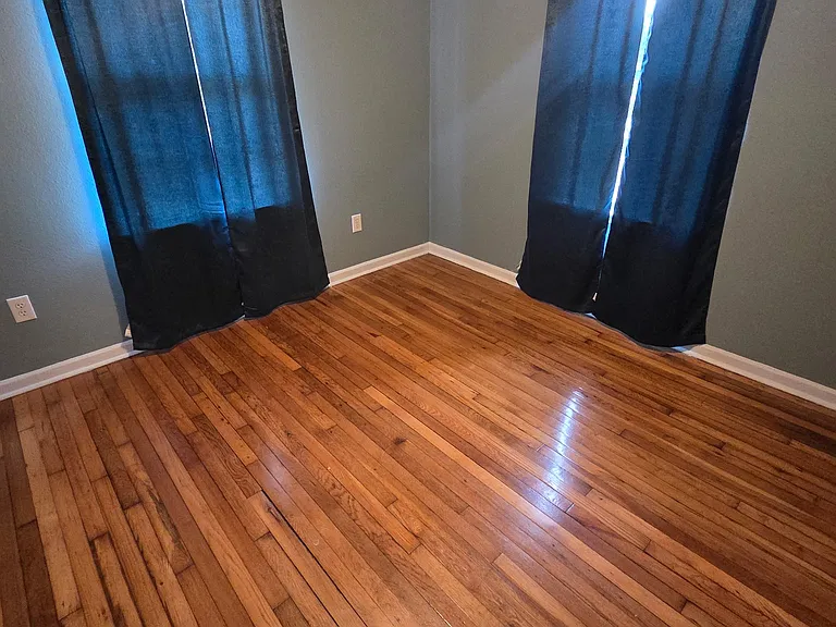 6010 Mandeville St — Photo 4