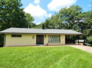 37 Huntington Dr, Belleville, IL