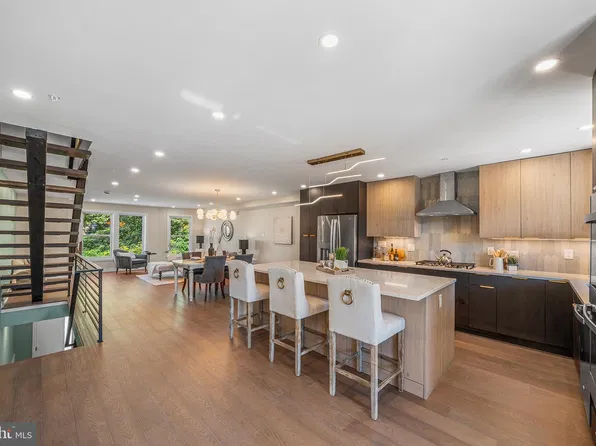 2713 Livingston St, Philadelphia, PA 19134