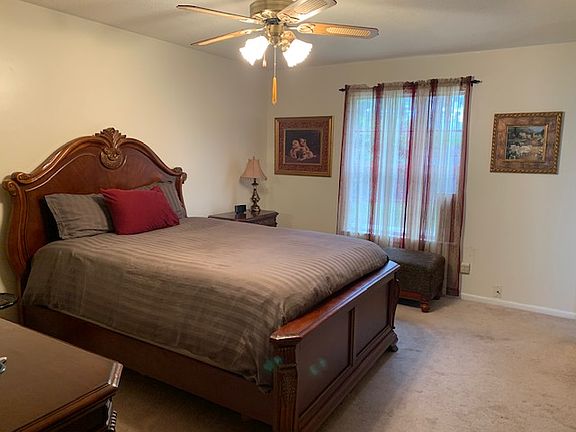 4th image of 3823 Mandarin Woods Dr S