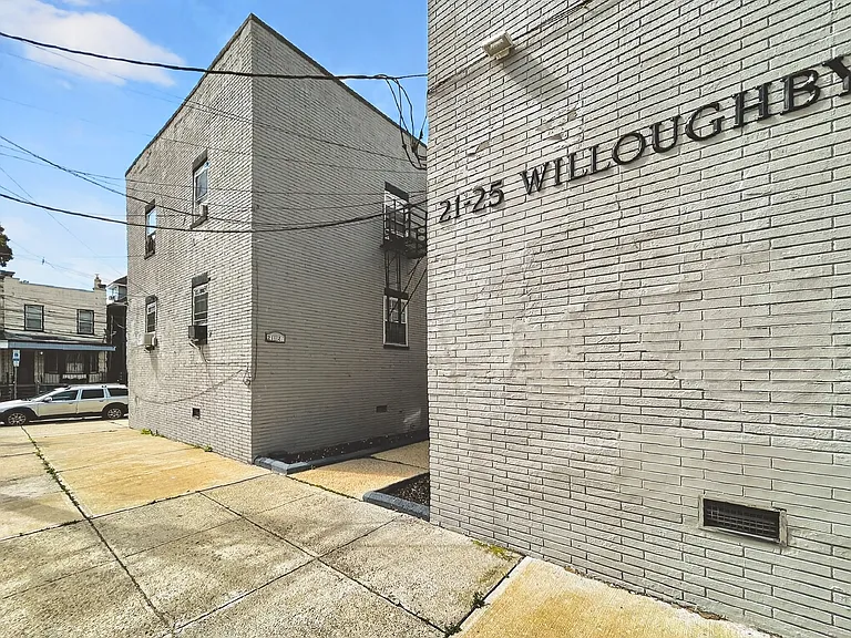 21 Willoughby St #A3 — Photo 10