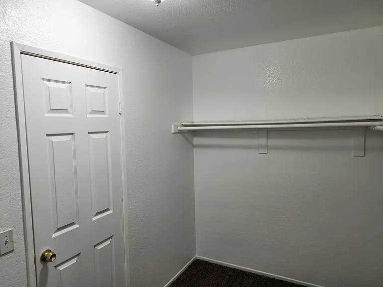 13898 Clydesdale Run Ln — Photo 30