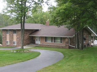 1497 Baywood Ct, Hubbard Lake, MI 49747