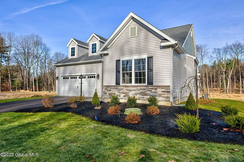 2nd image of 3 Fairmont Drive