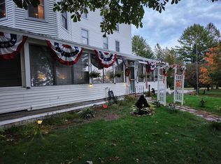 96 Fairview Dr, Pittsfield, NH 03263