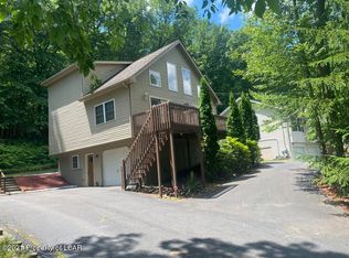 145 Grouse Ridge Ln, Drums, PA 18222