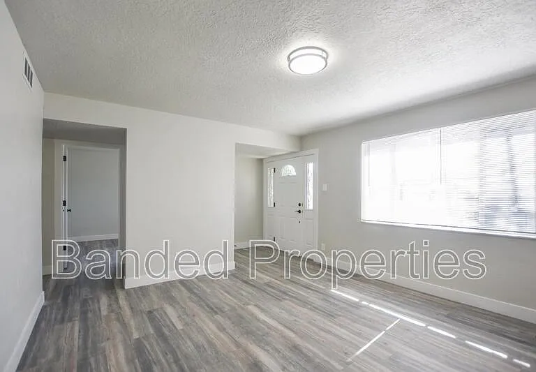 5155 S 4660 W — Photo 16