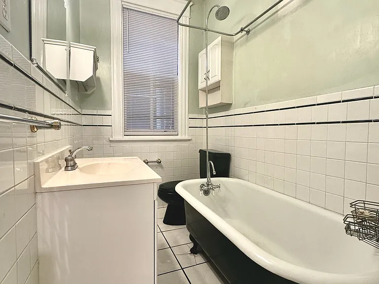 2303 W Main St #A — Photo 12