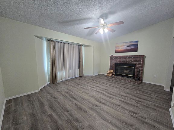 3rd image of 930 Conejo Ave