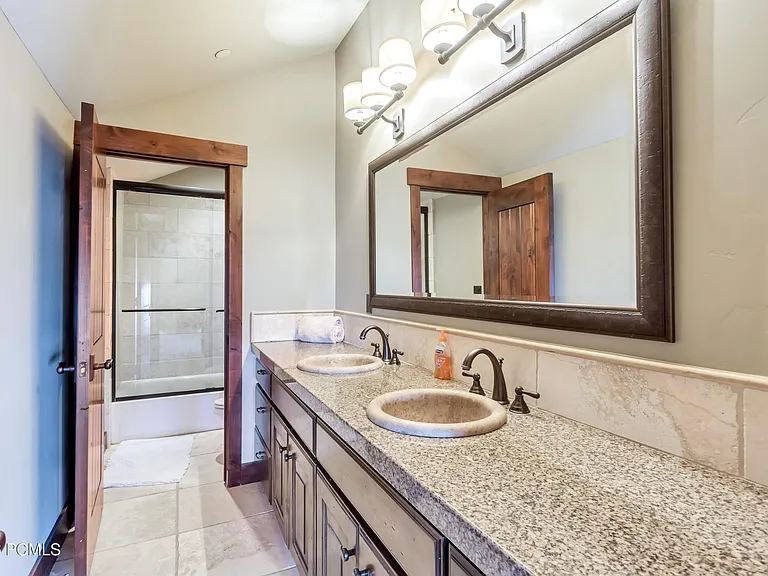 8235 N Sunrise Loop — Photo 29