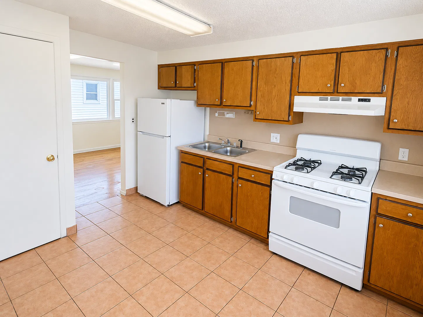 2 bed, 1200 sqft, $1,394 — Photo 3