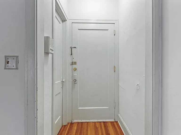 2219 Garfield Ave Apartments | Origen Living — Photo 28