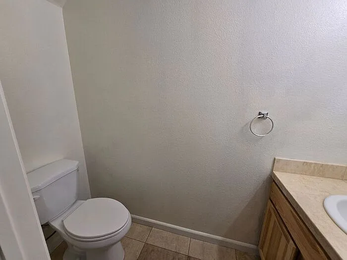 1455 N Main St #2 — Photo 5