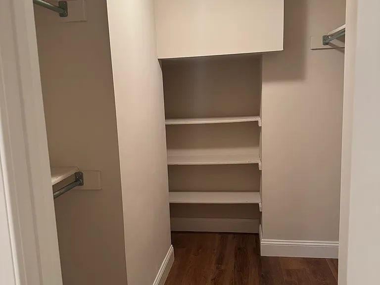 Walk in closet