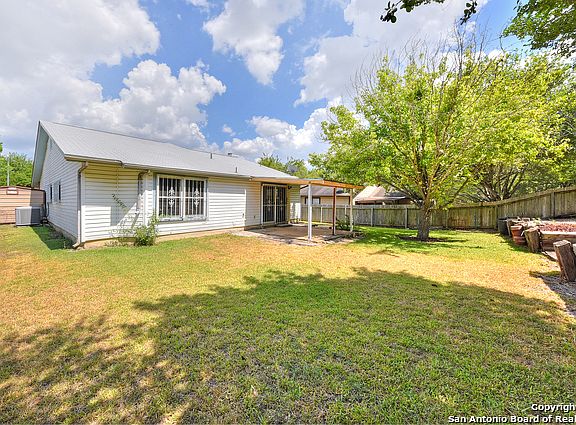 2nd image of 275 Saddlebrook Dr