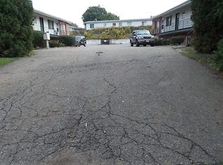 447 Zahn Dr APT C, Akron, OH 44313