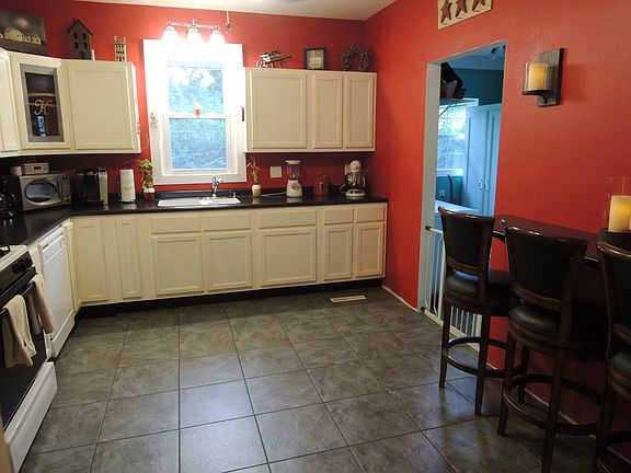 3rd image of 507 Alice Ave