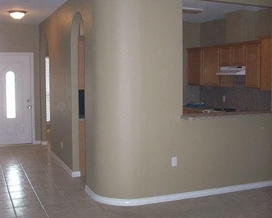 4th image of 3126 Deer Run Dr #5