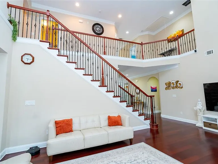 1125 Sonoma Chase — Photo 45