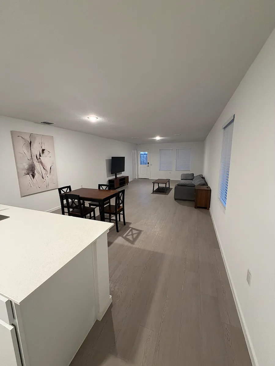Building Photo - 1523 Neria Loop