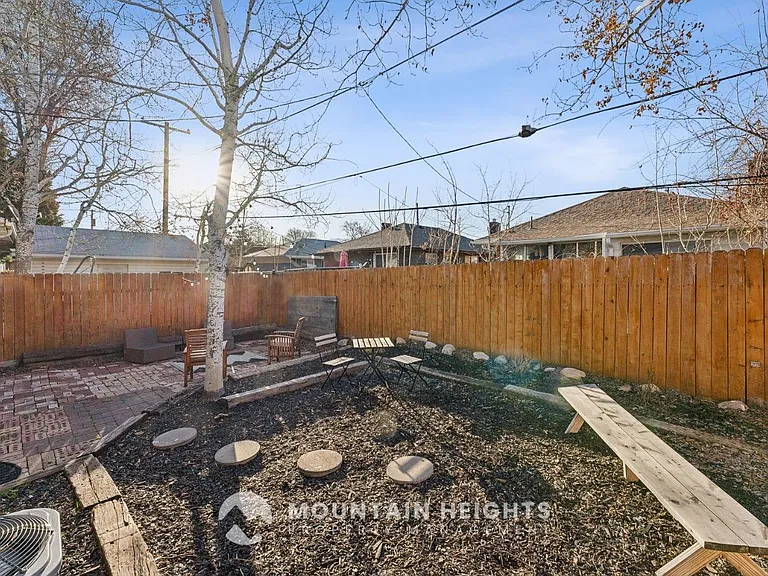 138 E Harvard Ave — Photo 19