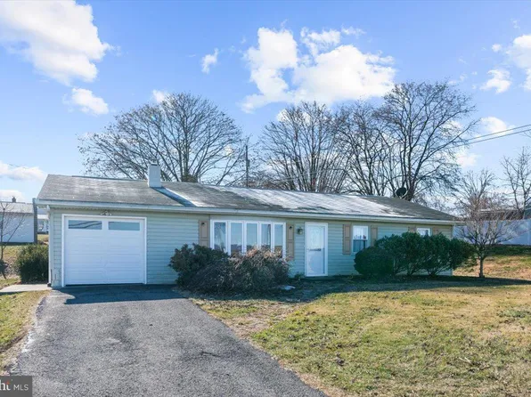 5204 Route 209, Elizabethville, PA 17023