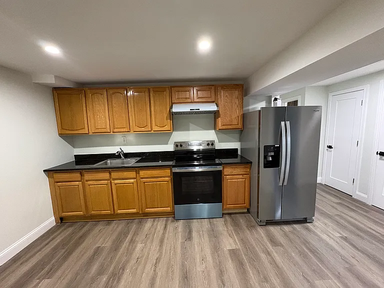 Ridge Ct — Photo 1