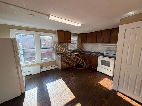 21 Church St APT 4