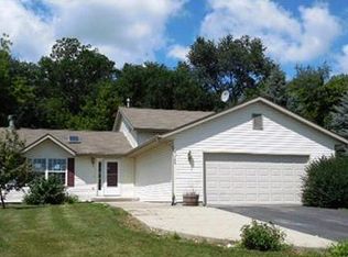 158 Columbia St NW, Poplar Grove, IL 61065