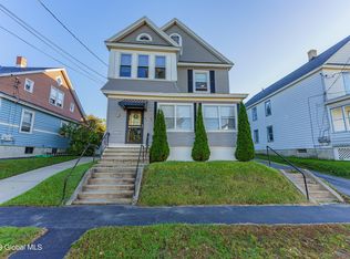 26-28 Crane St, Amsterdam, NY 12010