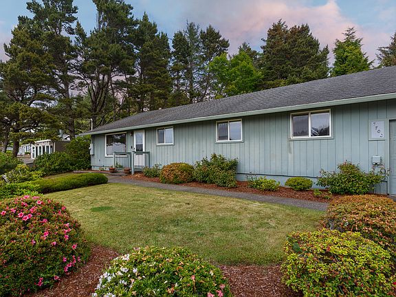 2nd image of 3702 SE Dune Ave
