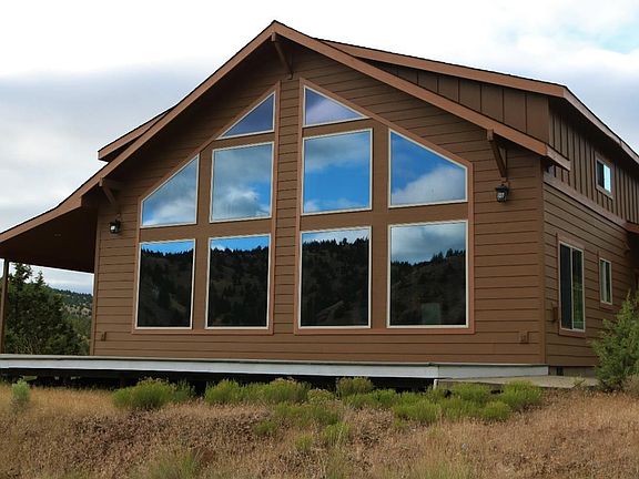 2nd image of 2505 NE Trout Creek Rd