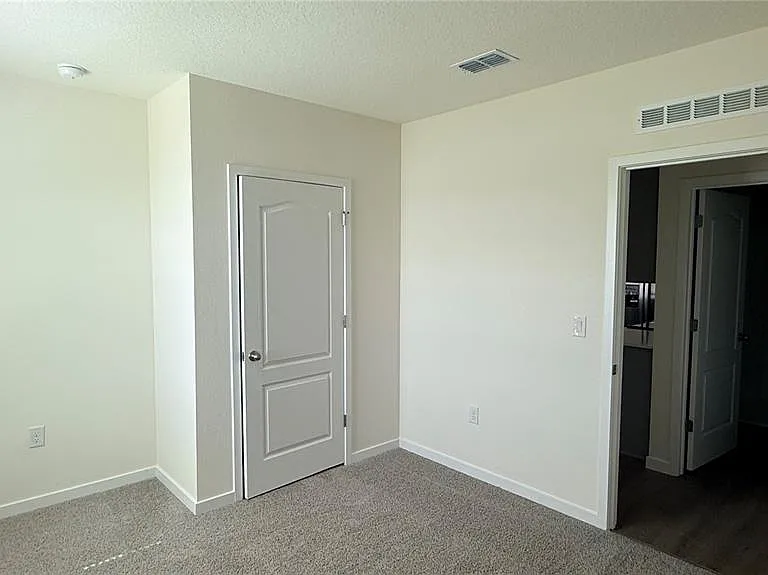 2046 Walnut Creek Dr — Photo 17