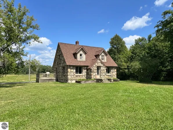6479 E West Branch Rd, Saint Helen, MI 48656