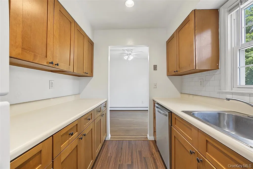 2 bed, 800 sqft, $2,250 — Photo 4