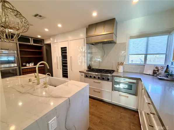 3934 N Marshall Way, Long Beach, CA 90807